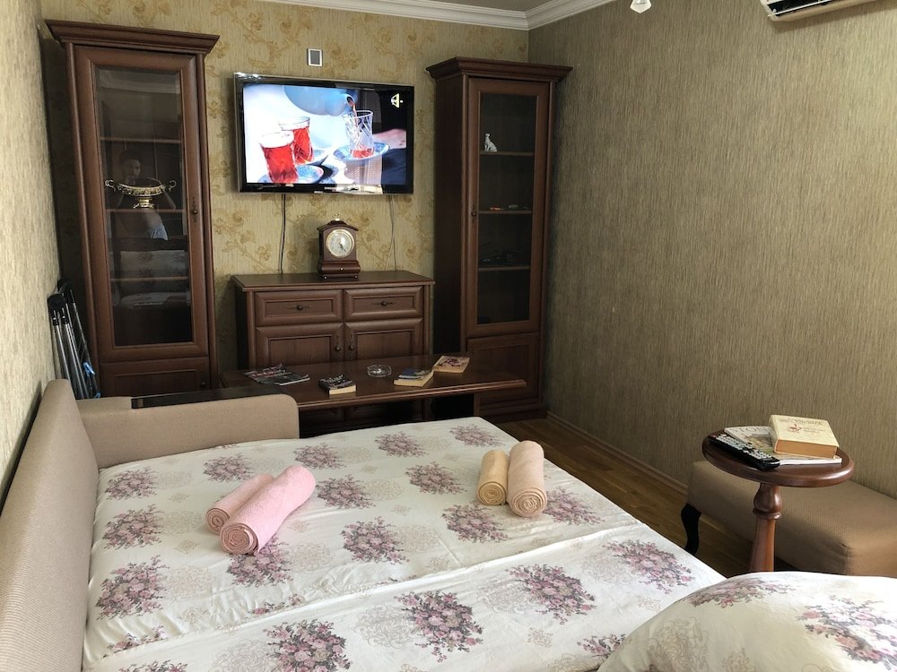 Баку: Apartment on Heydar Aliyev Ave