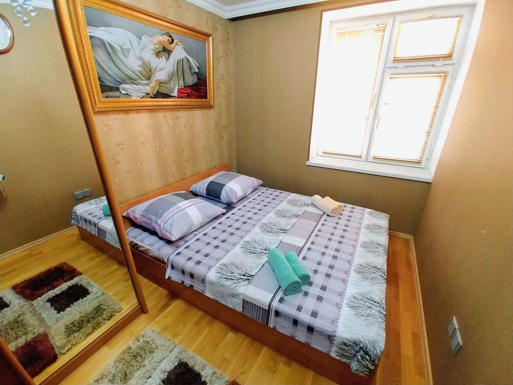 Баку: Apartment on Heydar Aliyev Ave