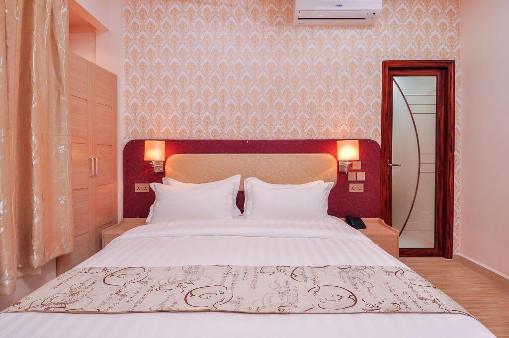 Маафуши (Атолл Каафу): Отель Sunrise Beach and Spa