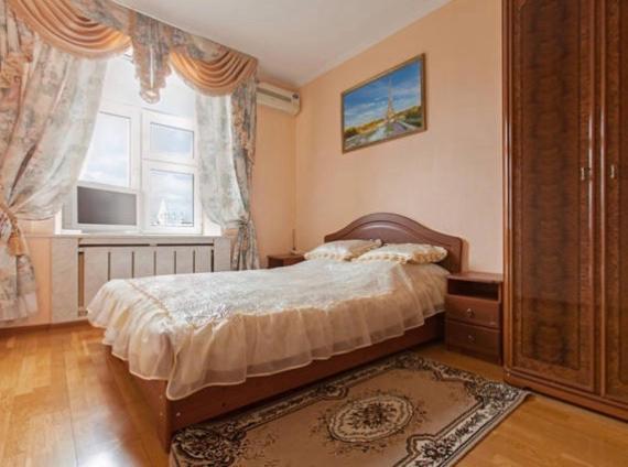 Казань: Apartment by Kremlin