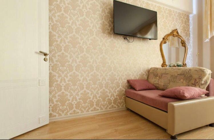 Казань: Apartment by Kremlin