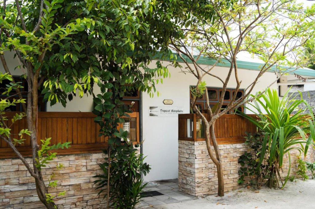 Атолл Баа: Tropical Biosphere Hotel