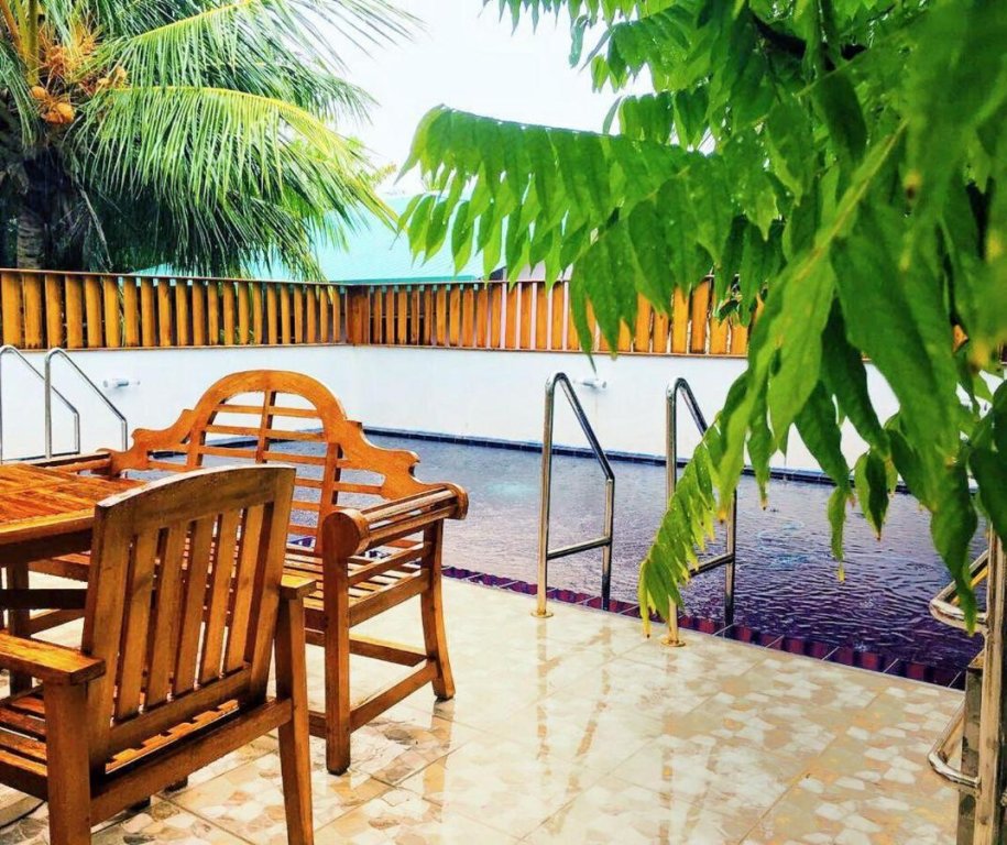Атолл Баа: Tropical Biosphere Hotel