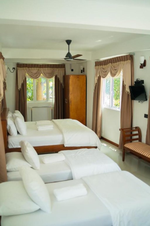 Атолл Баа: Tropical Biosphere Hotel
