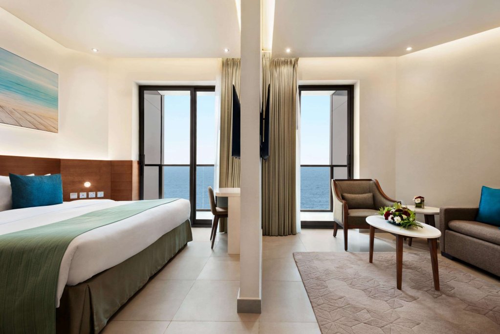 Аджман: Wyndham Garden Ajman Corniche