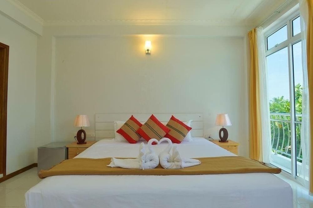 Атолл Алиф-Алиф: The White Sand Dunes Rasdhoo