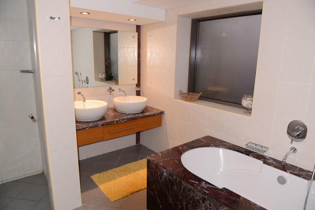 Дубай: Jbr 3 Bedroom Duplex Apartment