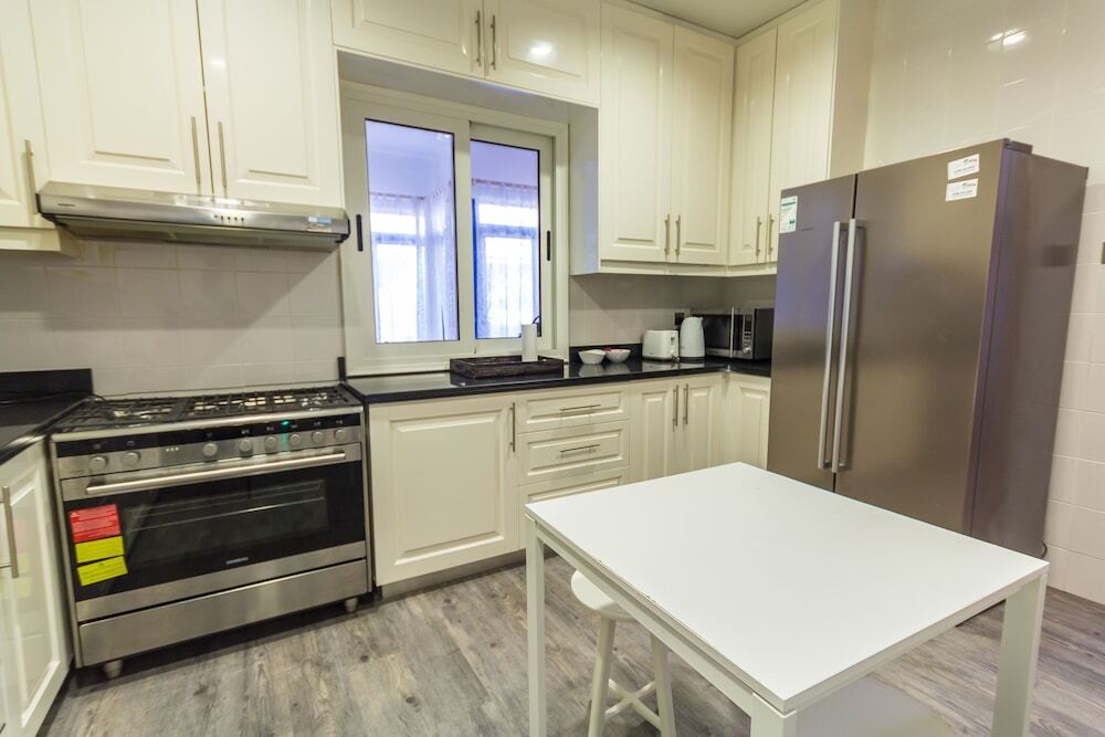 Дубай: Yanjoon Holiday Homes - Palma Residence