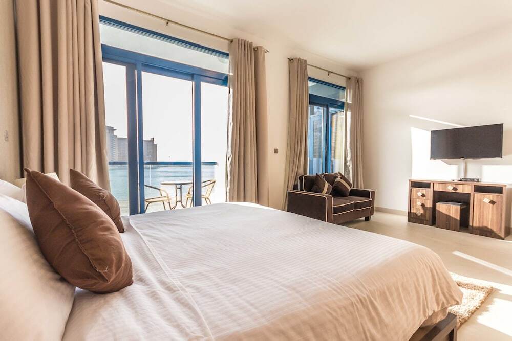Дубай: Yanjoon Holiday Homes - Palma Residence