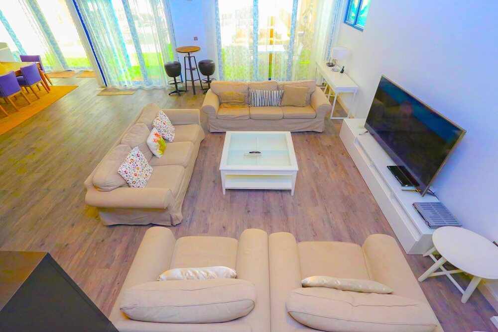 Дубай: Yanjoon Holiday Homes - Palma Residence