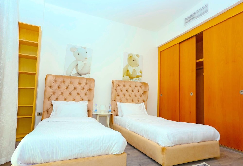 Дубай: Yanjoon Holiday Homes - Palma Residence