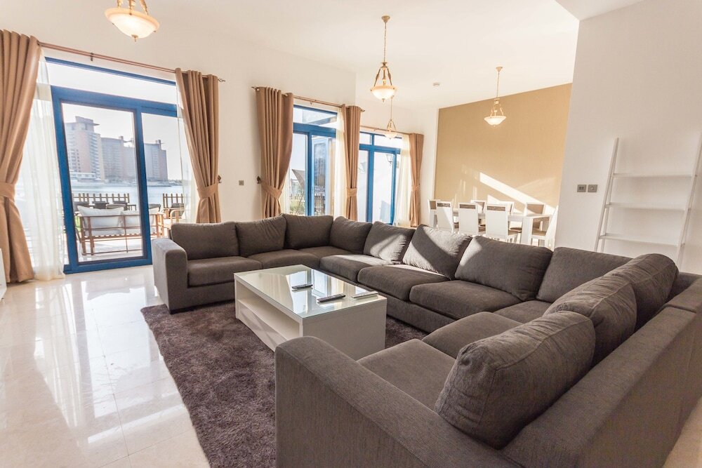Дубай: Yanjoon Holiday Homes - Palma Residence