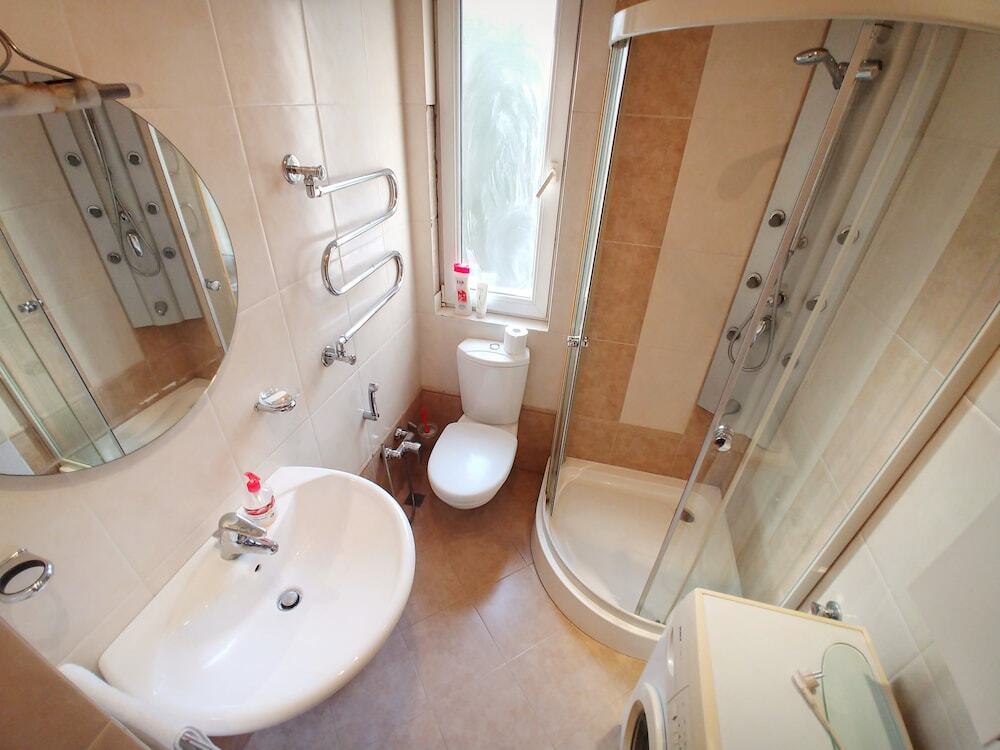 Баку: Clock Tower Apartment in Baku