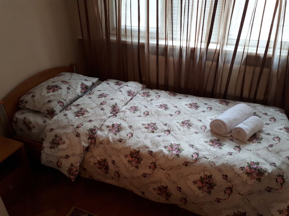 Баку: Clock Tower Apartment in Baku