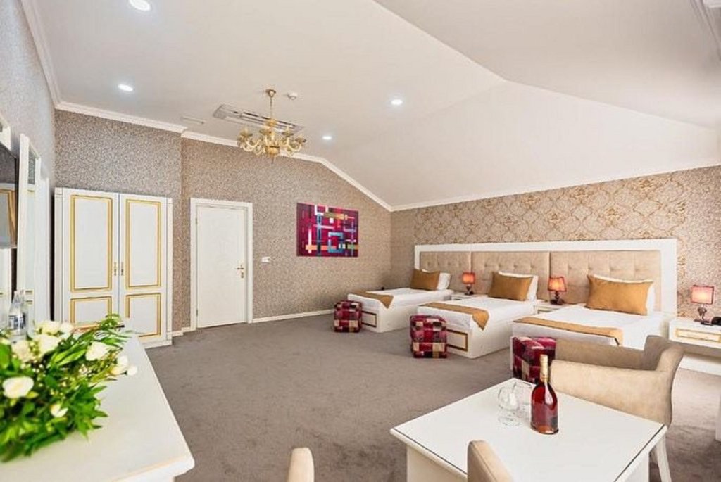 Баку: Отель Maris Baku