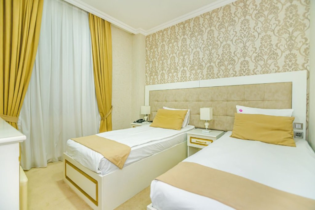 Баку: Отель Maris Baku