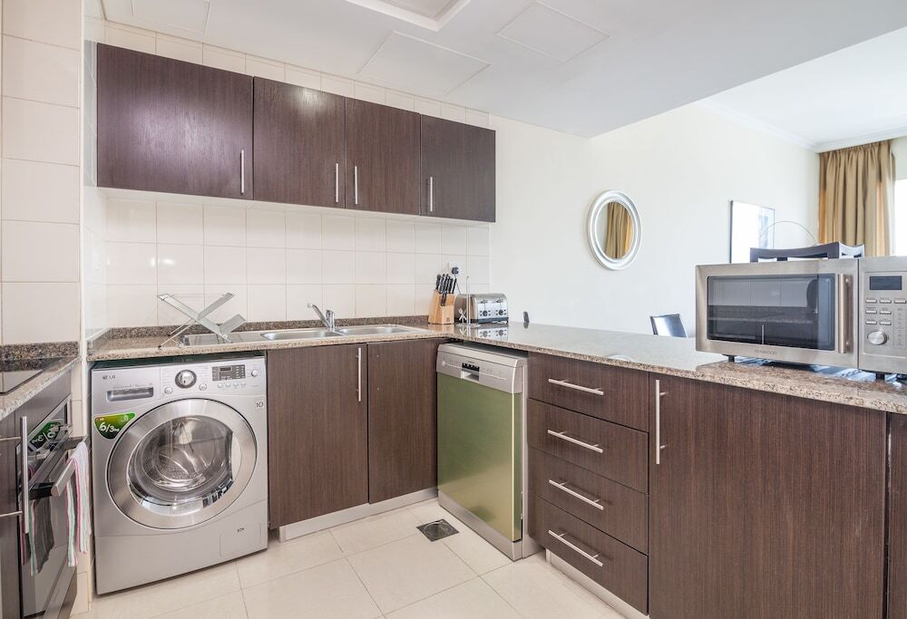 Дубай: Bay Central- 4 Bedroom Apartment