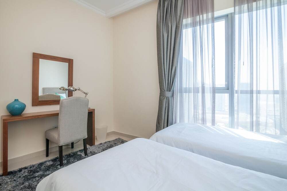 Дубай: Bay Central- 4 Bedroom Apartment