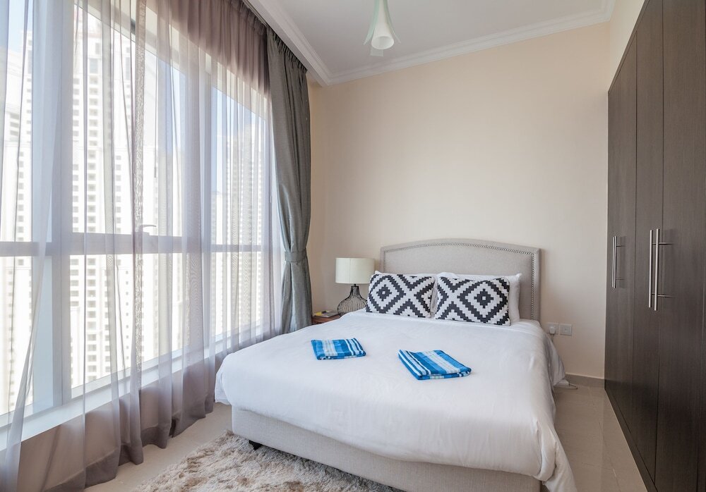 Дубай: Bay Central- 4 Bedroom Apartment