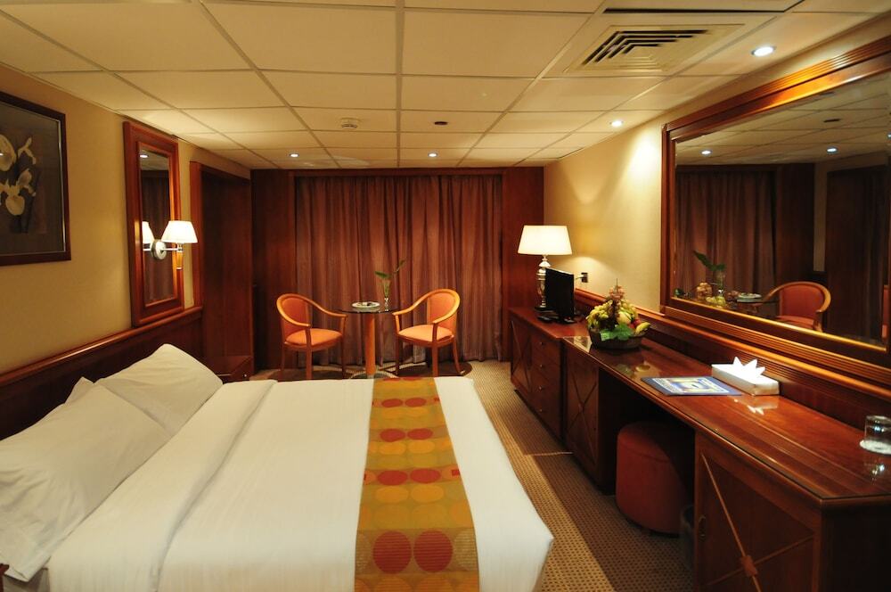 Луксор: MS Royal Ruby Nile Cruise, from Luxor or Aswan (Mon-Fri, Fri-Mon)