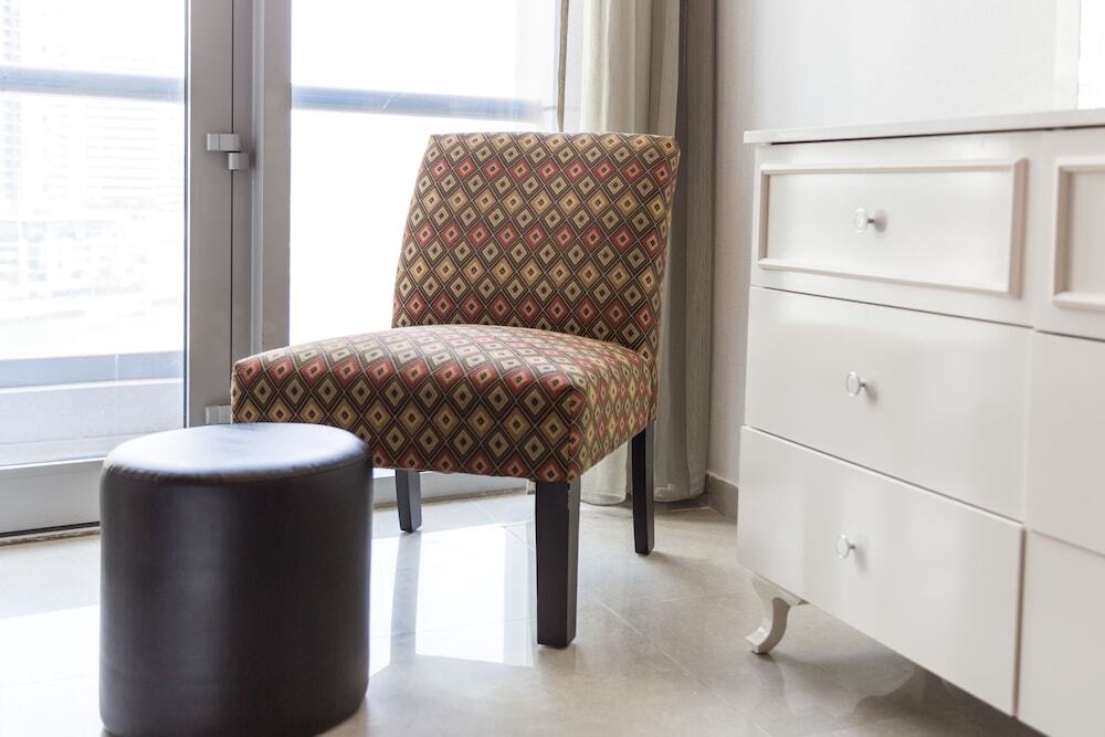 Дубай: Higuests Vacation Homes - Marina Wharf 1
