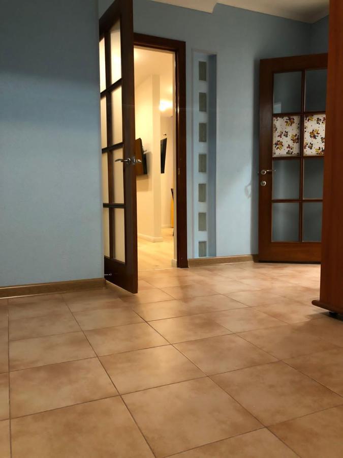 Казань: Apartment On Galiaskara Kamala 53
