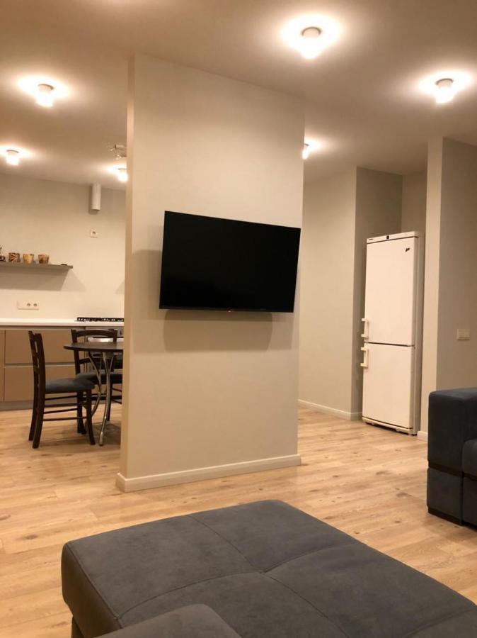 Казань: Apartment On Galiaskara Kamala 53