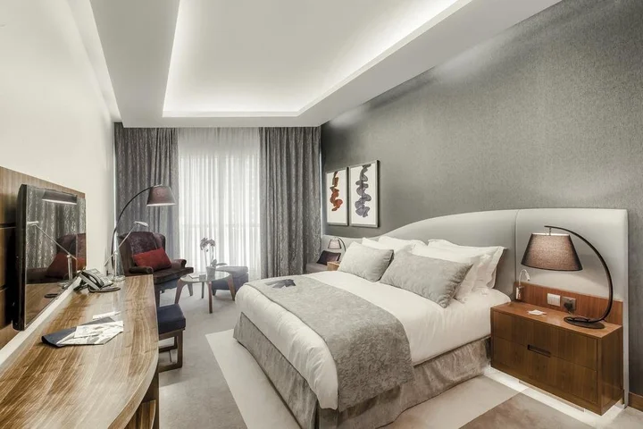 Дубай: Canal Central Hotel