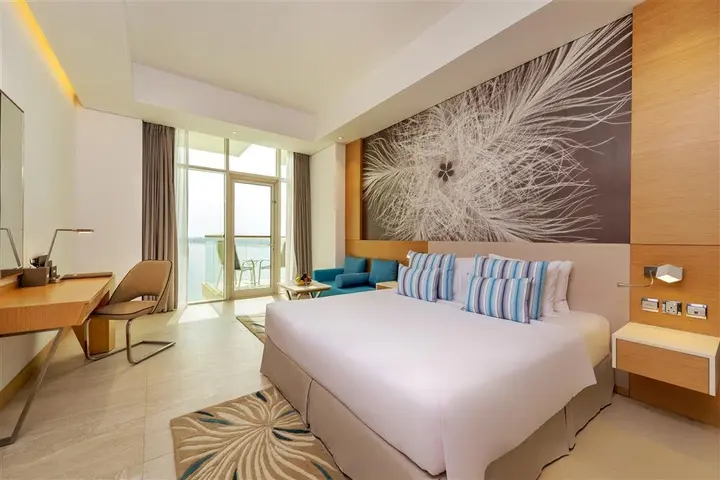 Дубай: Royal Central Hotel & Resort — the Palm