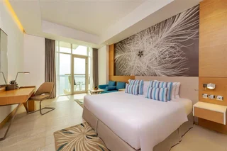 Дубай: Royal Central Hotel & Resort — the Palm