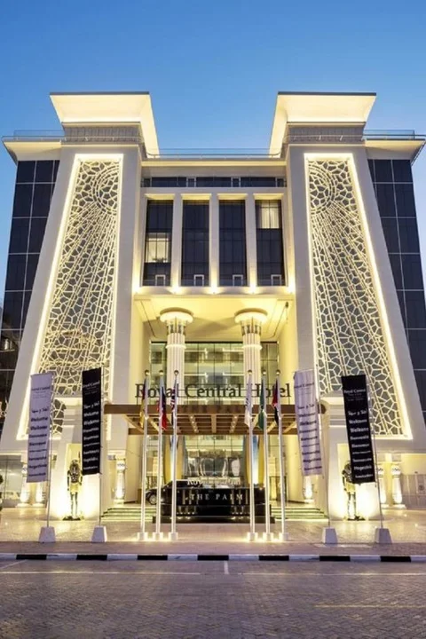 Дубай: Royal Central Hotel & Resort — the Palm