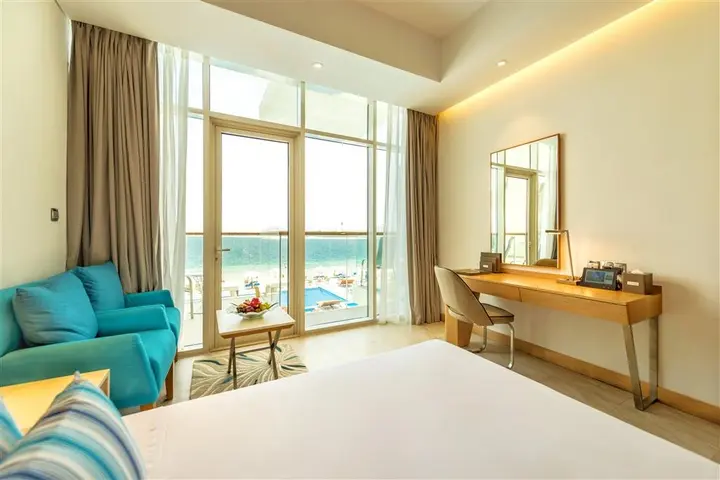Дубай: Royal Central Hotel & Resort — the Palm