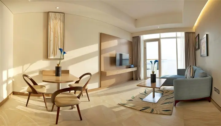 Дубай: Royal Central Hotel & Resort — the Palm