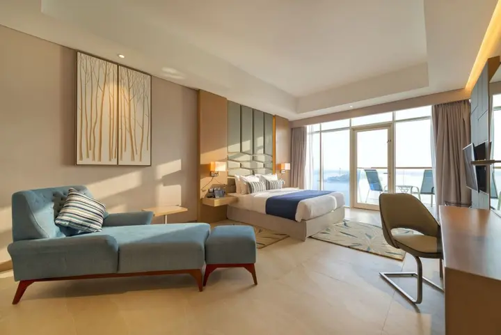 Дубай: Royal Central Hotel & Resort — the Palm