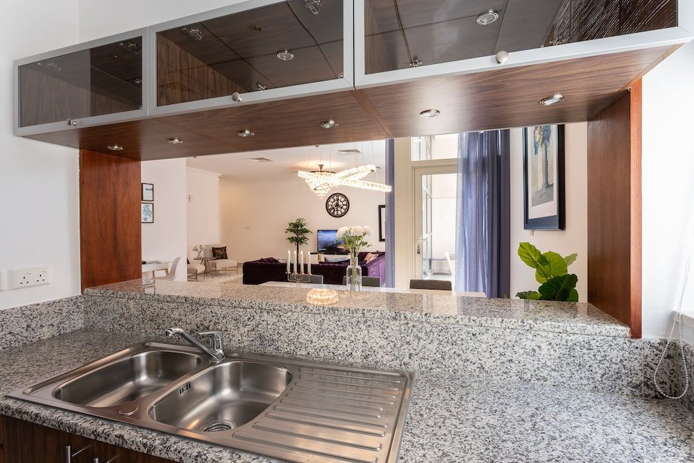 Дубай: One Perfect Stay - 3BR at Al Sahab