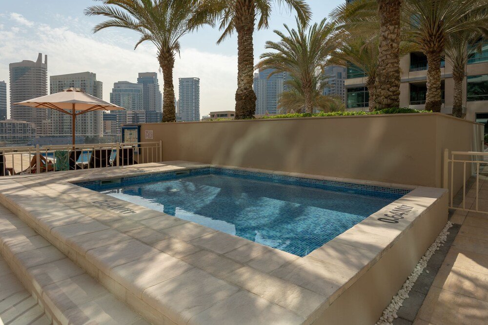 Дубай: One Perfect Stay - 3BR at Al Sahab
