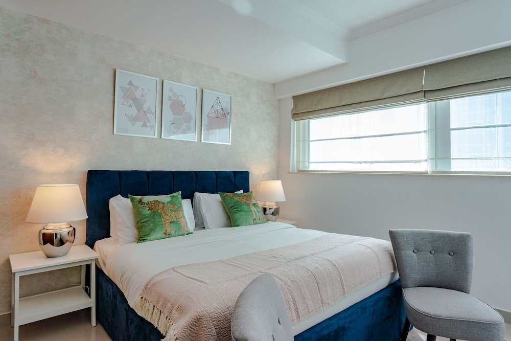 Дубай: One Perfect Stay - 3BR at Al Sahab