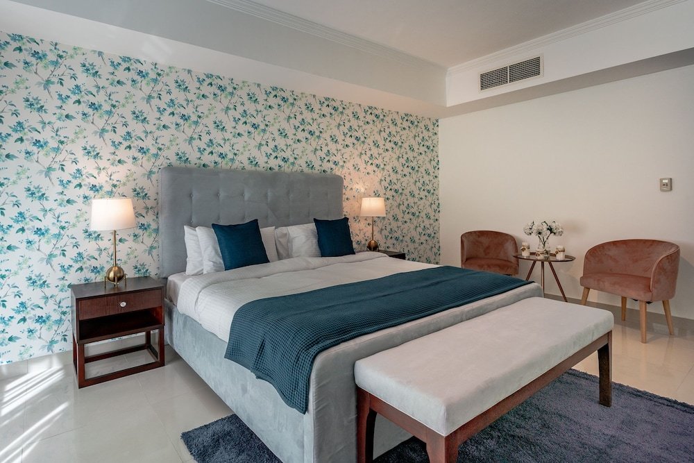 Дубай: One Perfect Stay - 3BR at Al Sahab