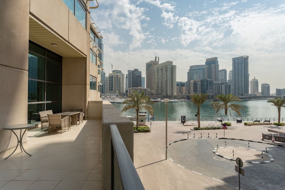 Дубай: One Perfect Stay - 3BR at Al Sahab