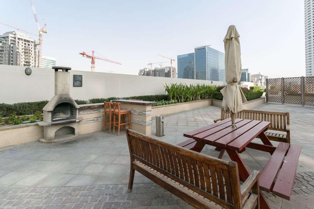 Дубай: One Perfect Stay - Studio at Burj Views