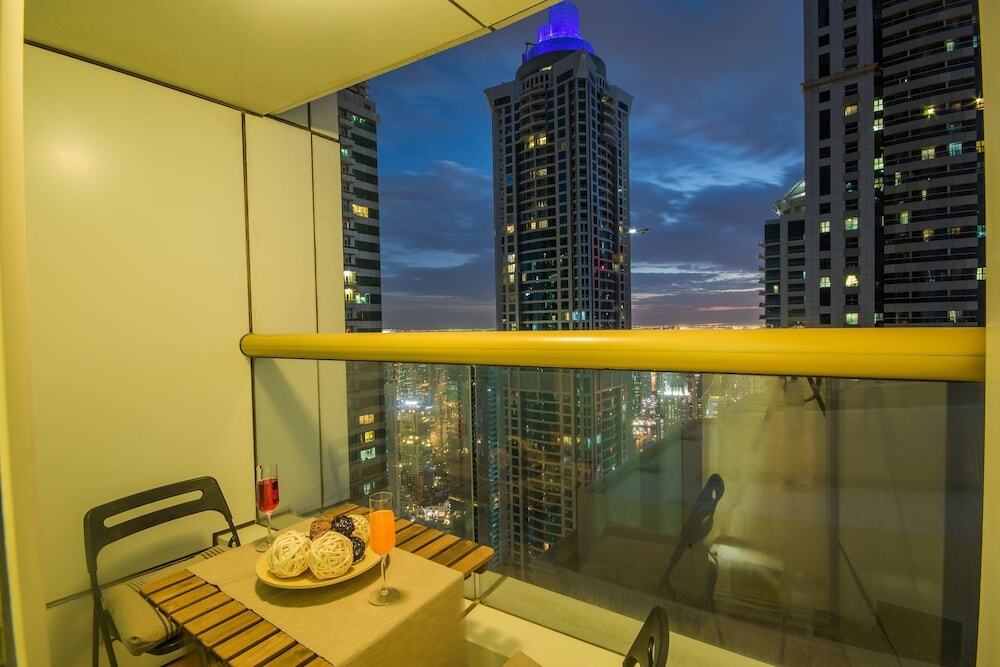 Дубай: 58th Floor Apartment with Dream Sea View
