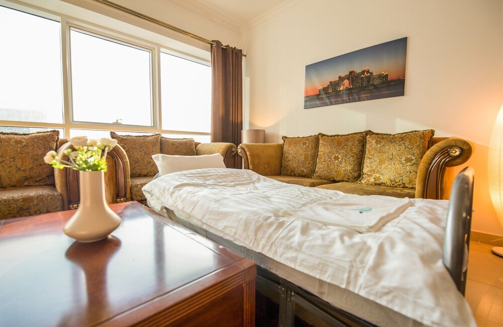 Дубай: Dream apartment with skyline sea view