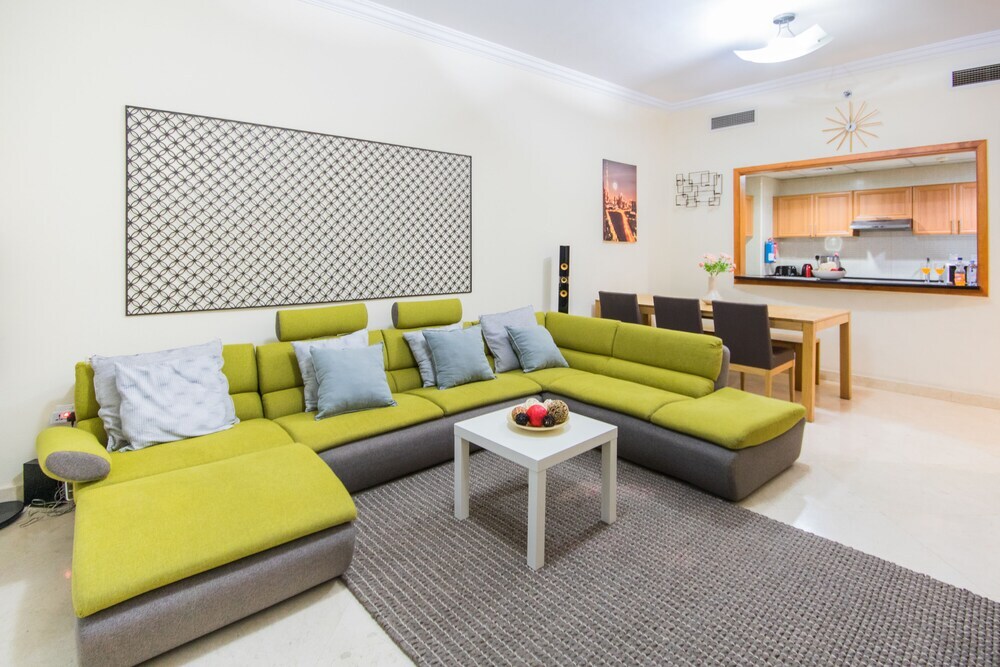 Дубай: Nice JBR Beach Apartment with Dream Sea View