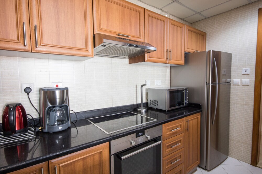 Дубай: Nice JBR Beach Apartment with Dream Sea View