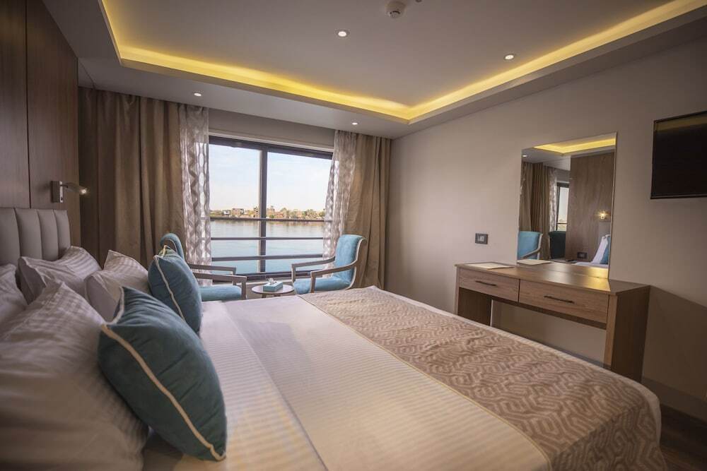 Луксор: MS Semiramis II Nile Cruise, from Luxor or Aswan