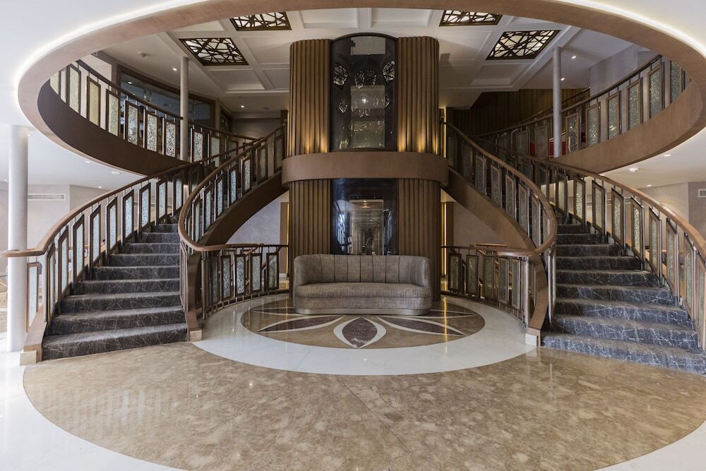 Луксор: MS Semiramis II Nile Cruise, from Luxor or Aswan