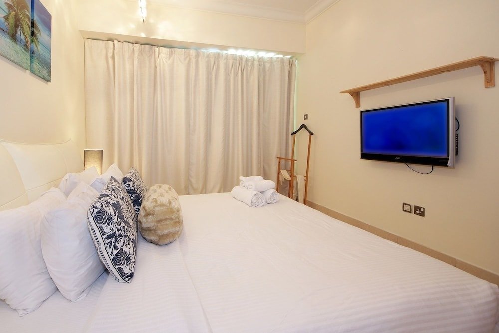 Дубай: New Arabian Holiday Homes - 8 Boulevard