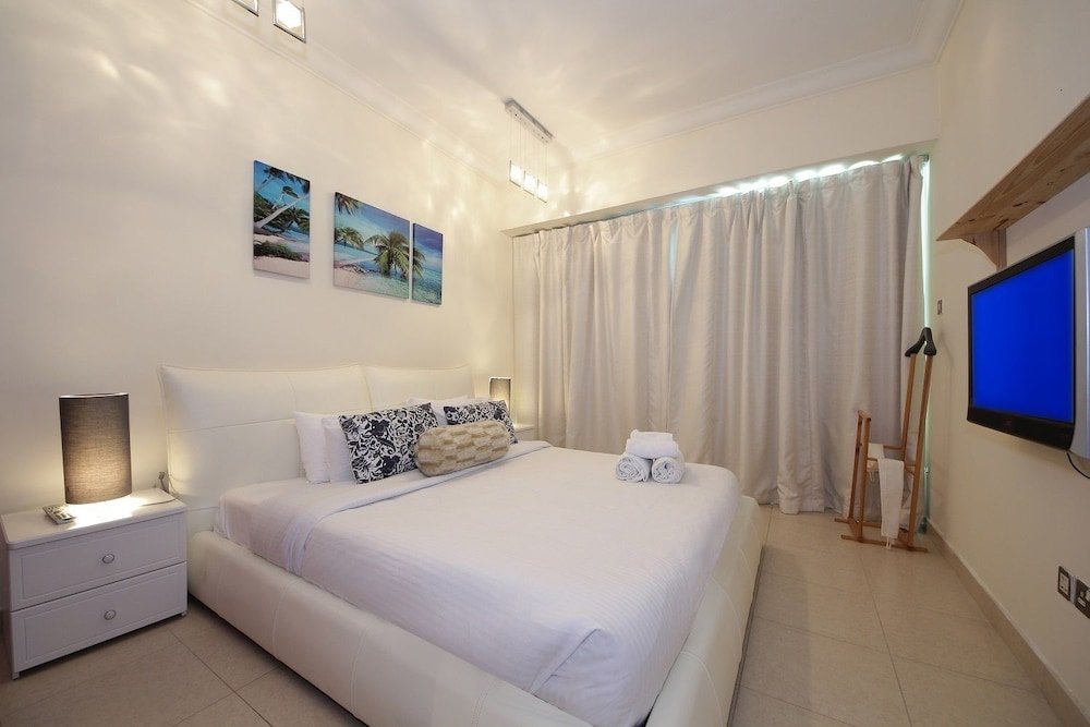 Дубай: New Arabian Holiday Homes - 8 Boulevard