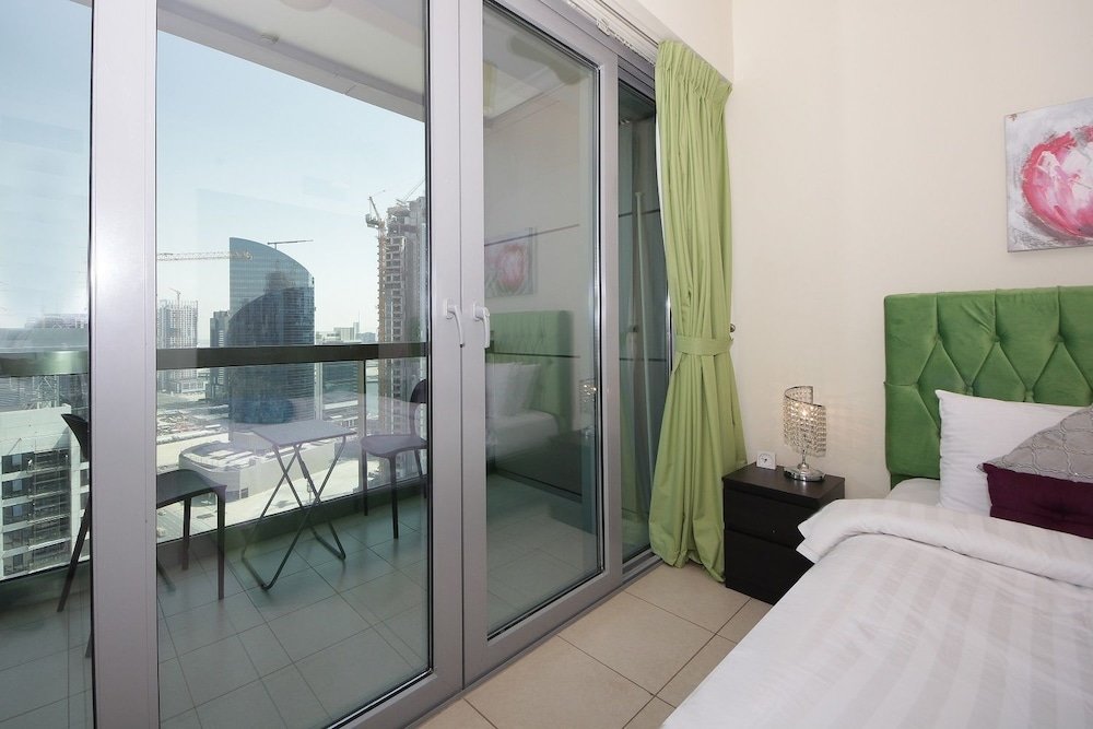 Дубай: New Arabian Holiday Homes - 8 Boulevard