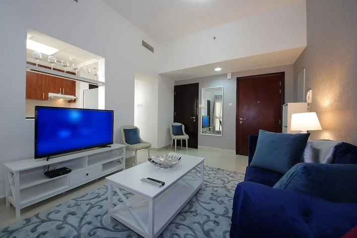 Дубай: New Arabian Holiday Homes - Escan Tower